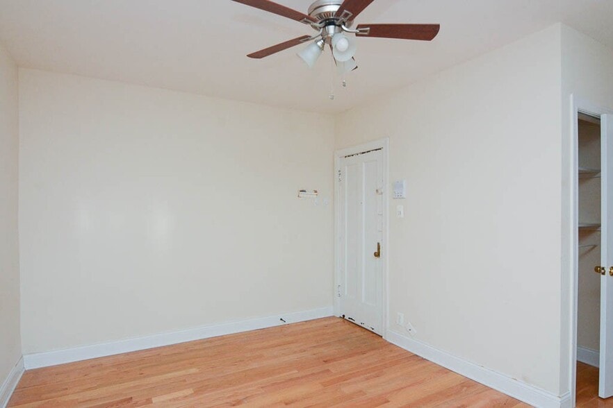 Building Photo - 2847 N Orchard St