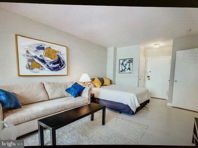 Building Photo - 1021 Arlington Blvd