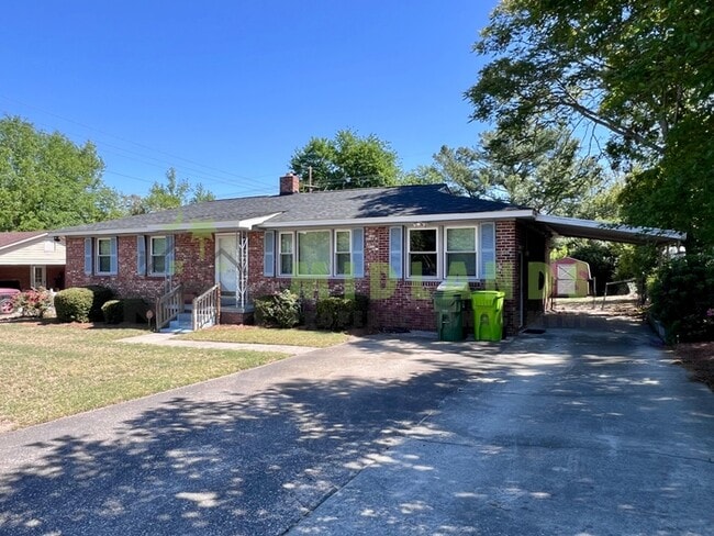 Building Photo - 3836 Davies Dr