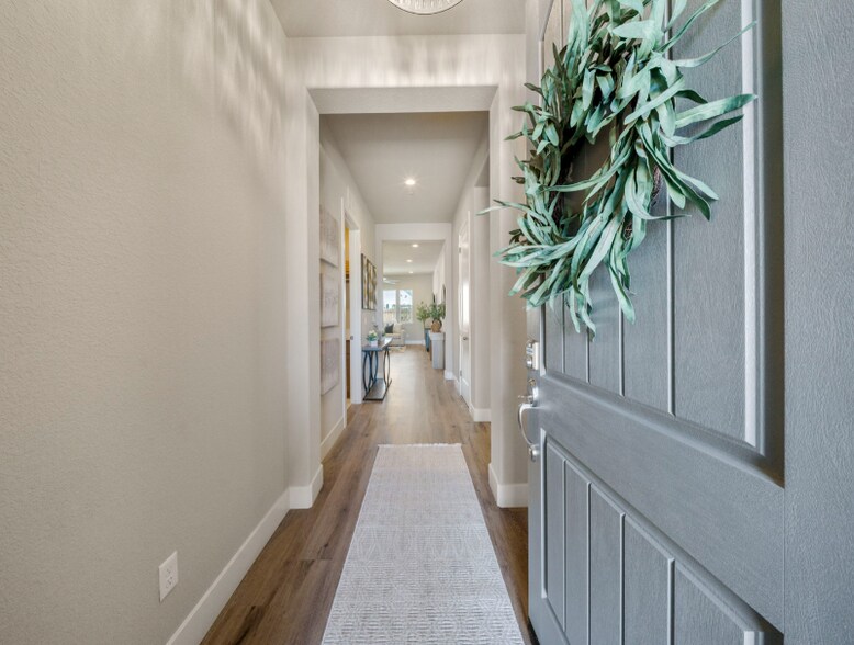 Building Photo - 2522 Amur Ave