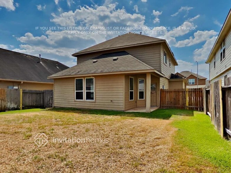 Building Photo - 30730 Gardenia Trace Dr