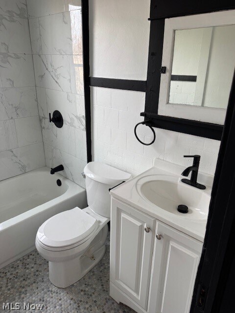 Building Photo - 12001 Oakview Ave