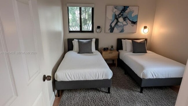 Building Photo - 10417 NW 129th St