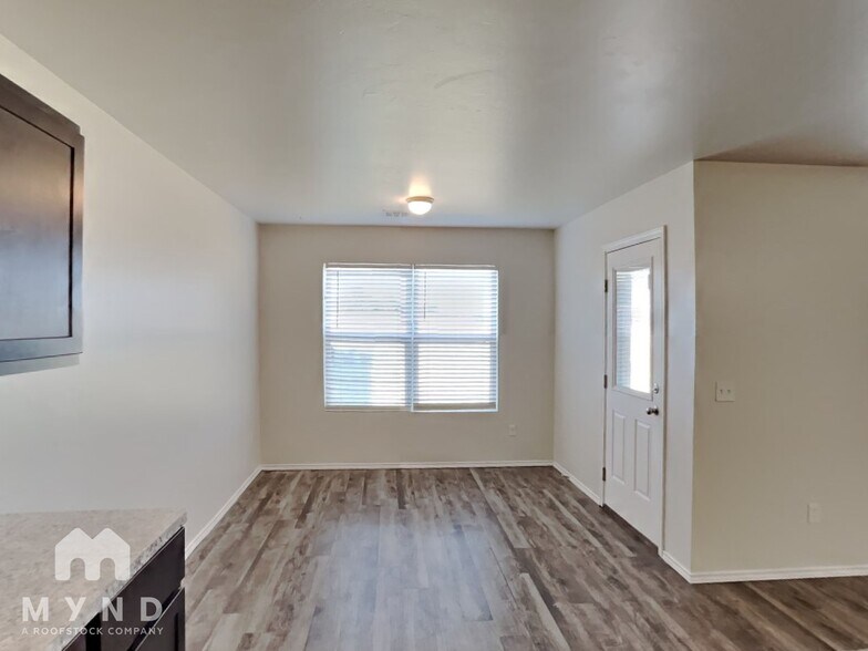 Building Photo - 10529 NW 19th St