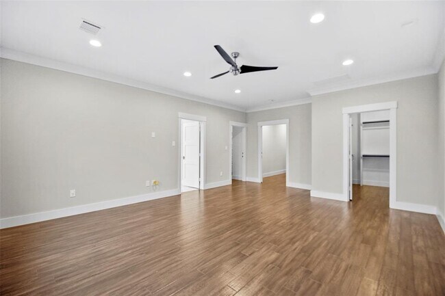 Building Photo - 803 Archer St