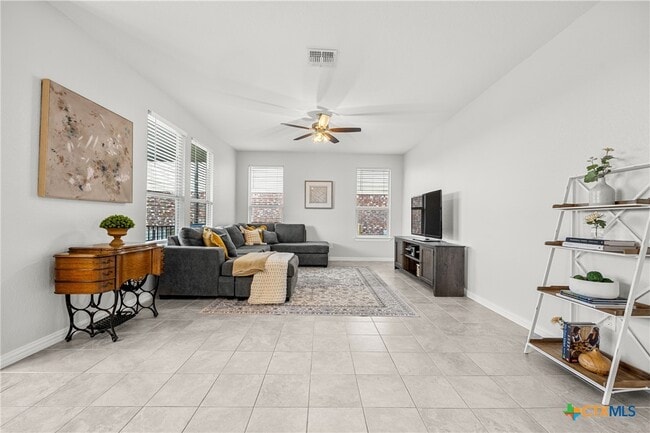 Building Photo - 8706 Hidden Oaks Dr