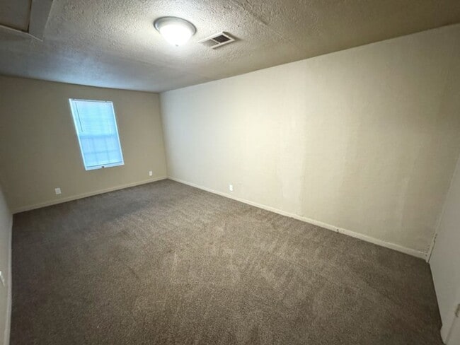 Building Photo - 4820 Abilene St