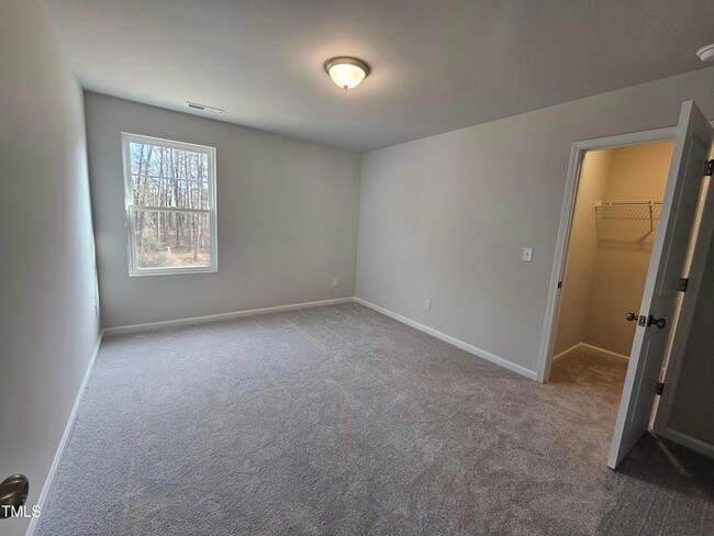 Building Photo - 469 Willard Wds Dr