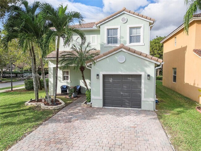 Building Photo - 1975 SE 14th St