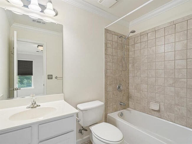 Building Photo - 205 16th St NW