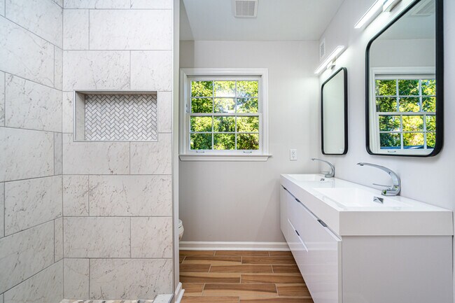 Building Photo - 7605 Fleming Hills Dr SW