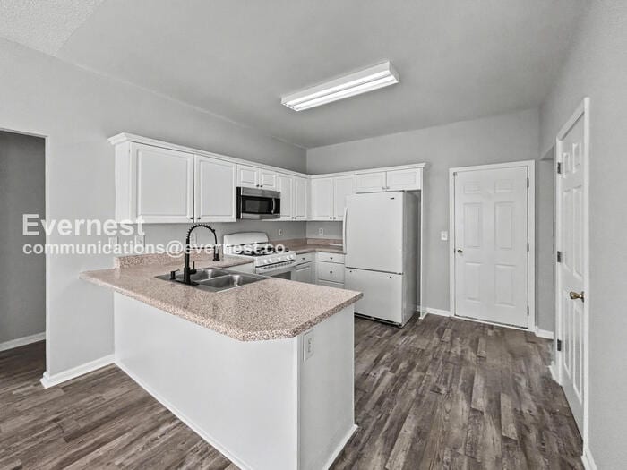 Building Photo - 5305 Yoshino Terrace