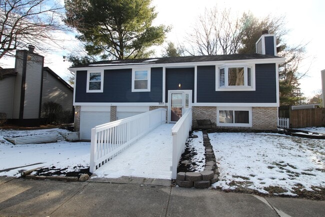 Primary Photo - 3157 Millbury Ave