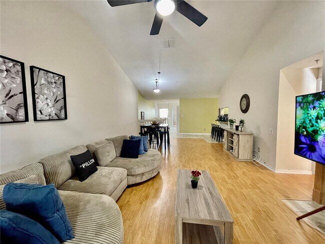 Building Photo - 2960 Cottage Grove Ct