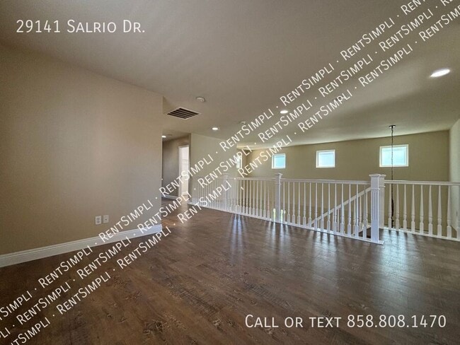Building Photo - 29141 Salrio Dr