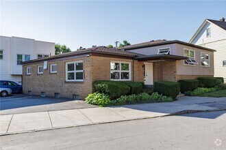 Building Photo - 2233 Clifford Ave