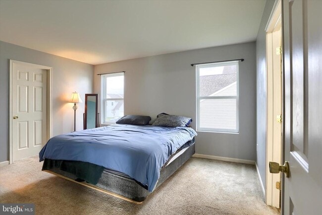 Building Photo - 158 McIntosh Ln