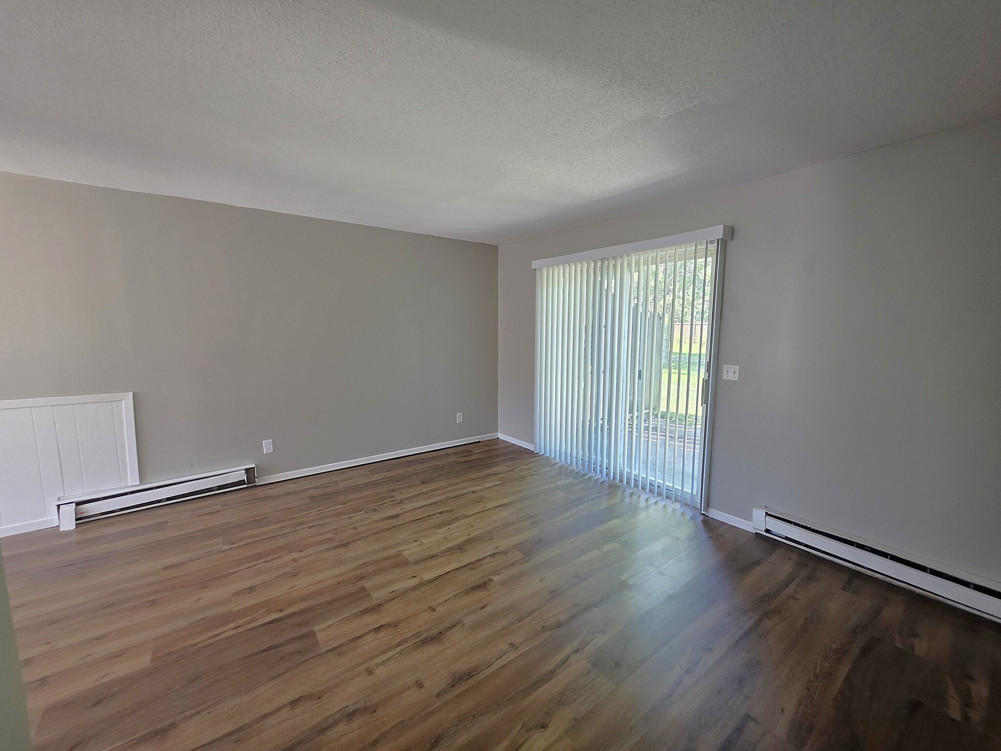 Building Photo - 333 Odanah Ave