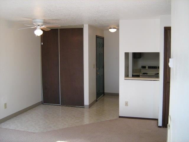 Building Photo - Pine Avenue