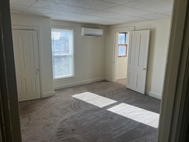 Building Photo - 127-129 N Catherine St