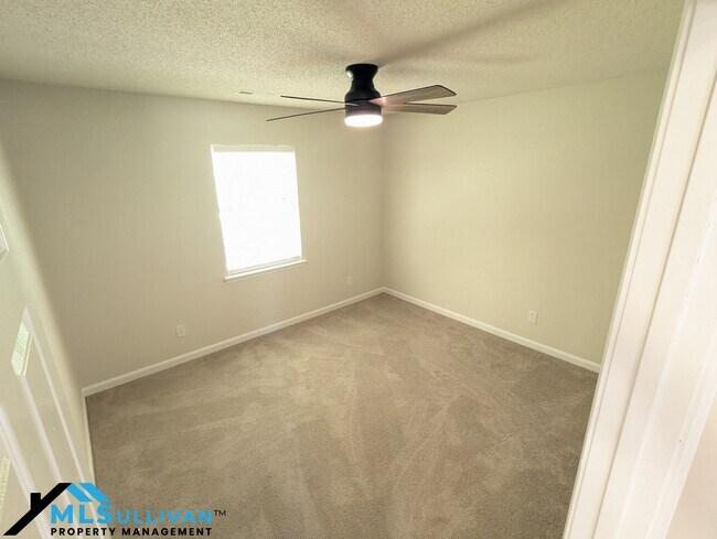 Building Photo - 4008 Ludgate Dr