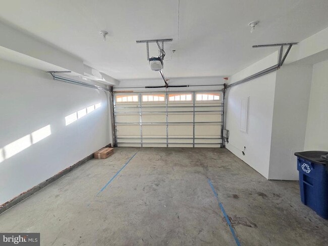 Building Photo - 5415 Stream Bank Ln