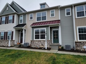 Building Photo - 2485 Artesian Way