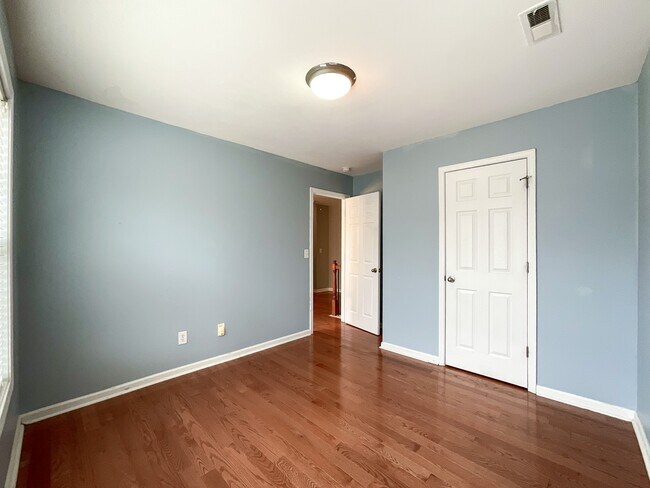 Building Photo - 3021 Gloxinia Rd