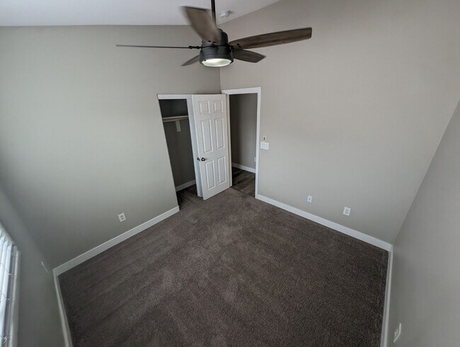 Building Photo - 8040 Villa Rosarito St