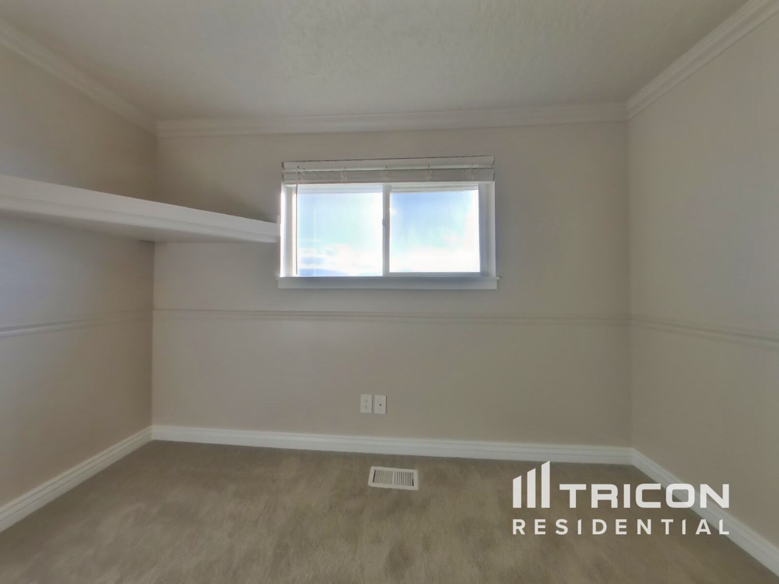 Building Photo - 1370 N 4700 W