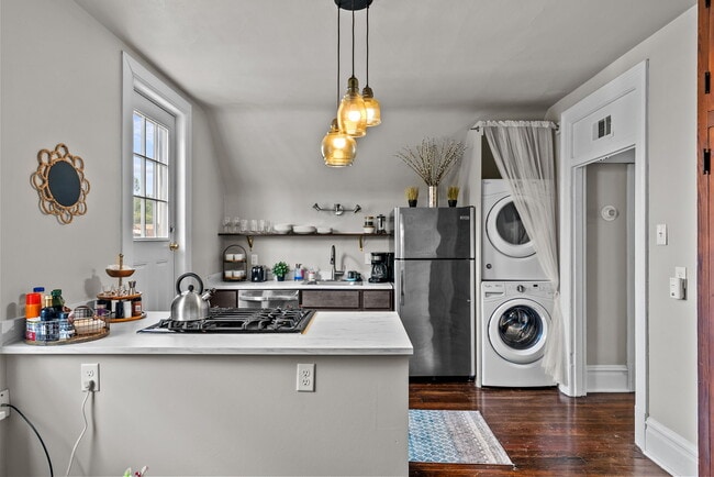 Building Photo - 4600 McPherson Ave