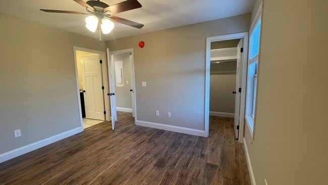 Building Photo - Cosby 2/2 Brand New Duplex