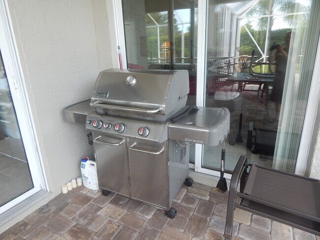 Building Photo - FURNISHED 3/2 & HEATED POOL -   RENTAL IN ROSEDALE COUNTRY CLUB!!