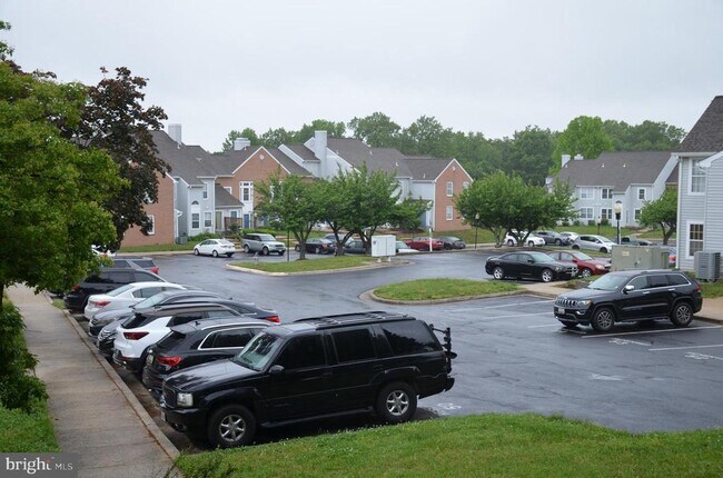 Building Photo - 1046 Spring Valley Ct