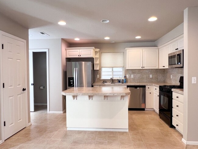 Building Photo - 3BD/2.5BA HOME IN CORVALLIS