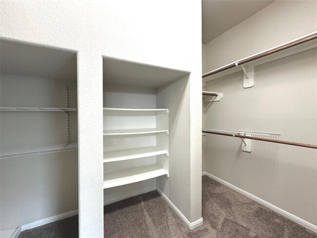 Building Photo - 23206 N Briarlilly Park Cir