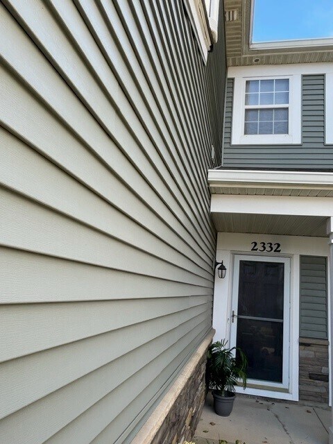 Building Photo - 2332 Overlook Ct