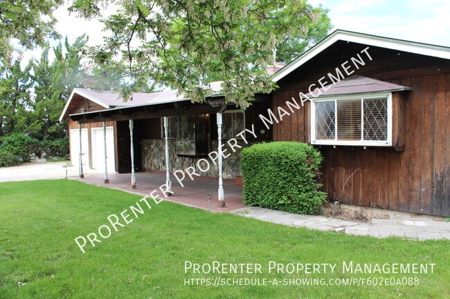 Building Photo - 415 N 400 E