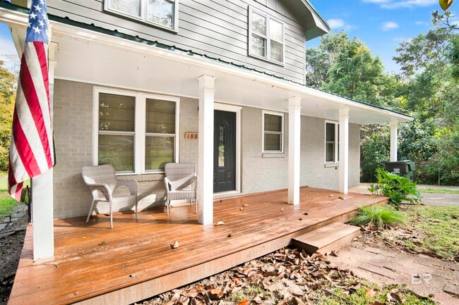 Building Photo - 18870 Highland Dr