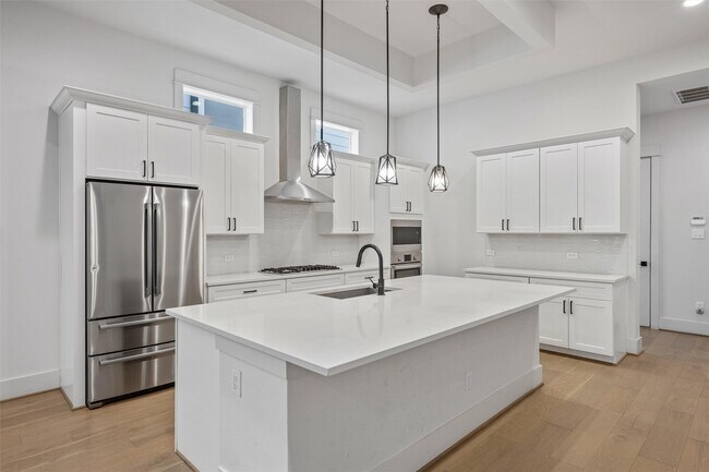 Building Photo - 1136 Adele St