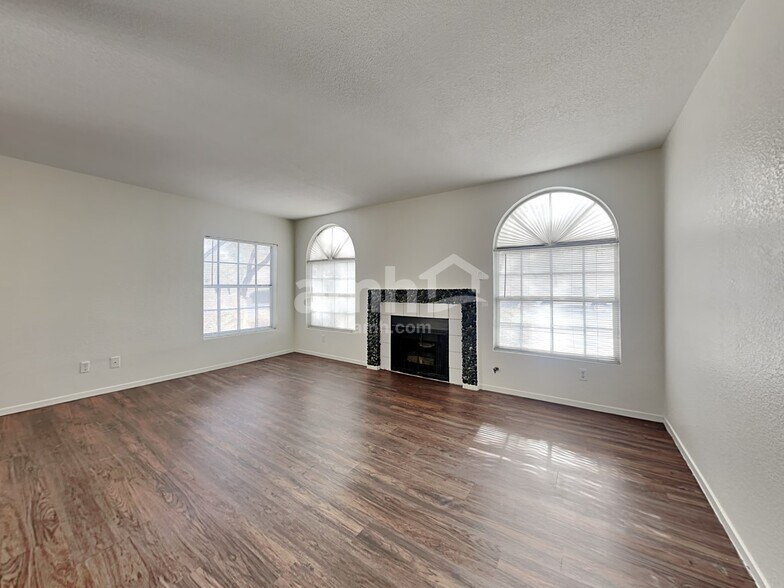 Building Photo - 7636 Connemara Ave