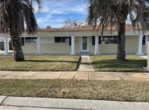 Building Photo - Remodeled