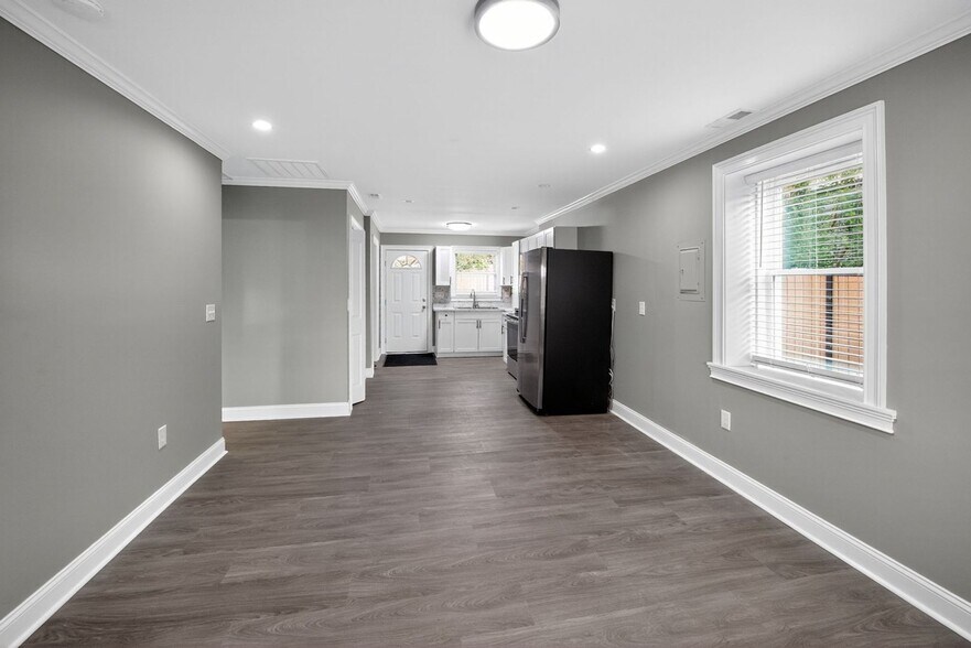 Building Photo - 509 Hoke St