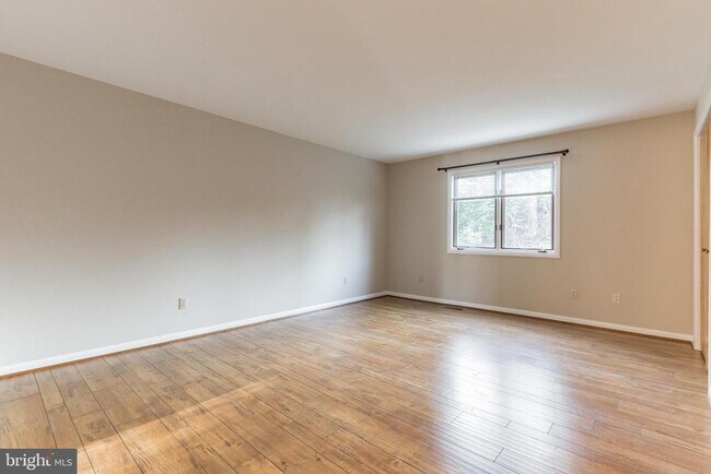 Building Photo - 109 Foxfire Dr