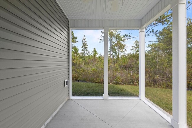 Building Photo - Townhouse For Rent in Holly Ridge