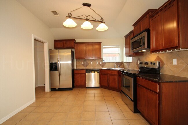 Building Photo - Goodnight Ranch!