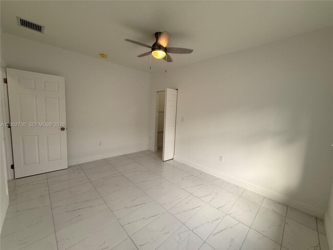 Building Photo - 3027 NW 23rd Ave