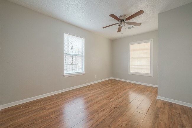 Building Photo - 1114 Cresline St