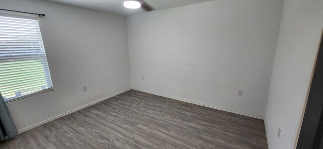 Building Photo - Charming 2-Bed, 2-Bath Home in Thea Meadows