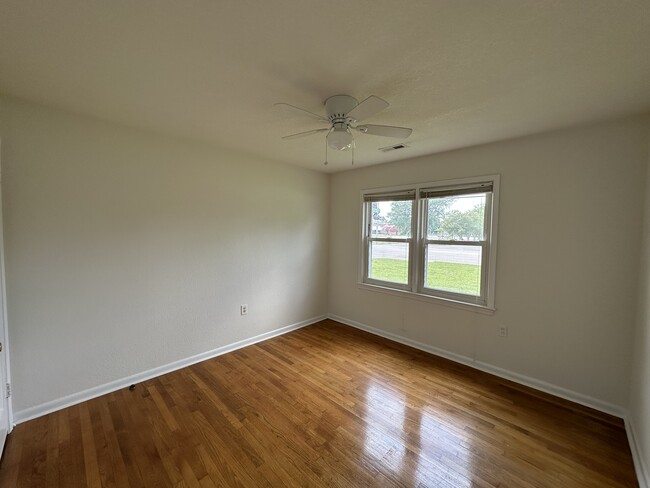 Building Photo - 752 Kempsville Rd
